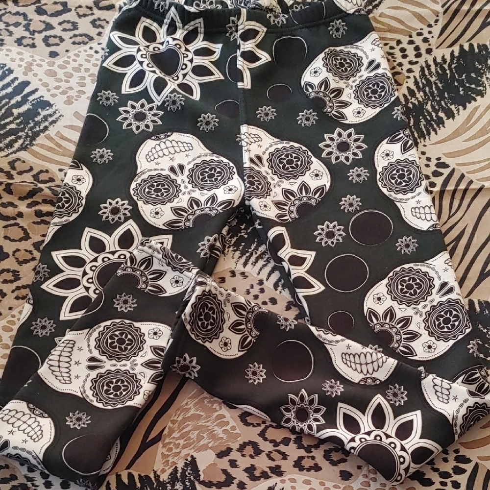 Skull Print Dark Green and White Women's Pants